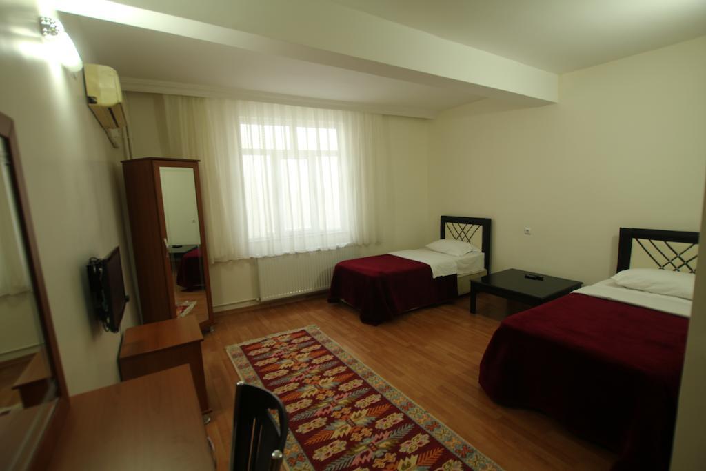 Koepruecue Hotel Diyarbakir Room photo
